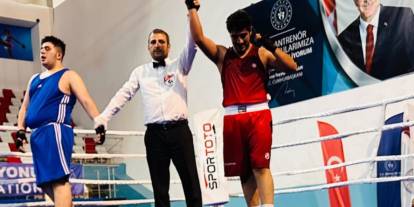Şırnaklı Sporcu Türkiye Ferdi Boks Şampiyonasında Yarı finale yükseldi