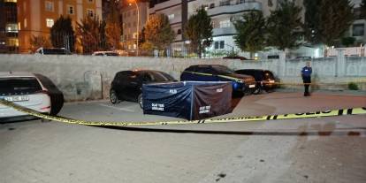 Genç kadını katledip intihar etti