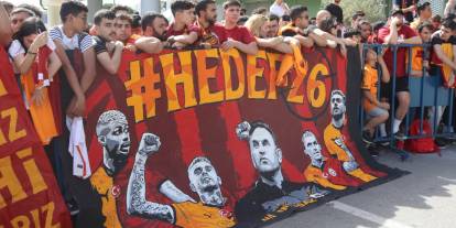 5 Yıldızlı Süper Lig Şampiyonu Galatasaray, İzmir'de
