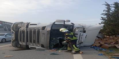 Mersin Otoyolu Savaş Alanına Döndü: Tır ve Otomobil Kazası