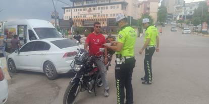 Şırnak’ta Motosiklet Denetimleri Arttı: Trafik Ekiplerinden Kuralsız Sürücülere Geçit Yok!