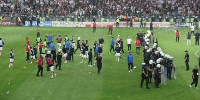 Olaylı maç sonrası Elazığspor ve Vanspor, PFDK'ya sevk edildi.