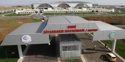 Flaş Flaş Flaş ...Diyarbakır Havalimanı kapatıldı