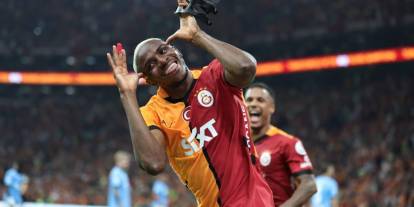 Mayısların takımı Galatasaray, Başakşehir'i Mertens ve Osimhen'in golleri ile yendi