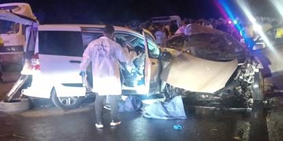 Gaziantep'te korkunç kaza: İki aracın çarpıştığı kazada 5 ölü, 2 yaralı