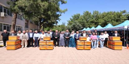 Mardin’de 800 üreticiye 4 bin arılı kovan dağıtıldı