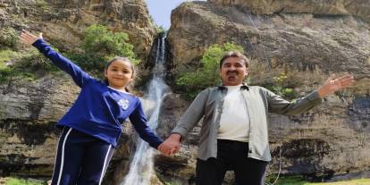 Hakkari'nin Ağaçdibi Şelalesi Bayramda Ziyaretçi Akınına Uğradı