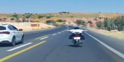 Şanlıurfa'da Motosiklet Üzerinde Tehlikeli Sürüşe Ceza