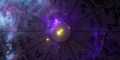 Astrolojiye Göre Doğuştan Kitap Kurdu Olan 4 Burç! Bilginin Peşindeler