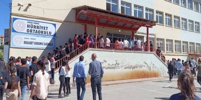 LGS Heyecanı Tüm Türkiye’de Olduğu Gibi Şırnak’ta da Başladı