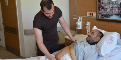 Hastanın böbreğinden 23 santimlik kist çıkarıldı