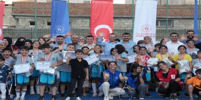 Cizre’de Özel Çocuklara Raket Uzandı: 40 Öğrenci Tenisle Tanıştı
