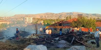 Malatya'da Saman Yangını Paniğe Yol Açtı: Bir Kişi Dumandan Etkilendi