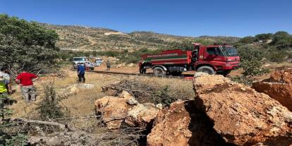 Şırnak'ta Petrol kuyuları yakınlarında çıkan yangına havadan ve karadan müdahale ediliyor