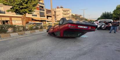 Aydın'da 15 yaşındaki gencin kullandığı otomobil takla attı