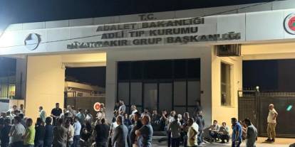 Diyarbakır'da husumetli ailelerin silahlı kavgasında 2 kişi öldü