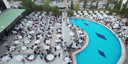Depremin Yaralarını Saran Mutluluk: Adıyaman'da 100 Çift Evlendi!