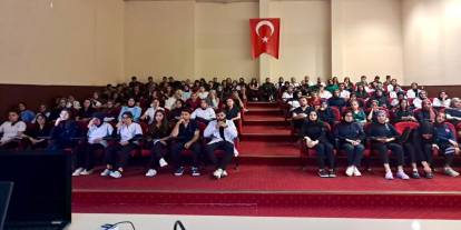 Midyat Devlet Hastanesi'nde 160 Stajyer Öğrenciye Kapsamlı Eğitim