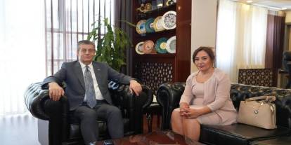 DEM Parti’den ihraç edilen Kayır, Başkan Yarka’yı ziyaret etti