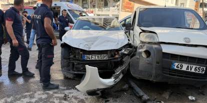 Muş'ta trafik kazası: 1'i çocuk 3 yaralı