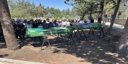 Konya'da derede boğulan kız kardeşlere acı veda