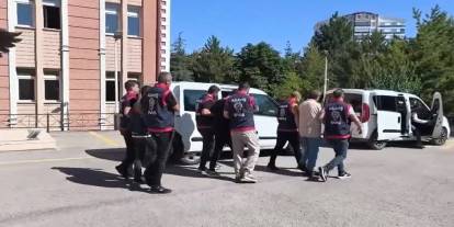 Onlarca Milyon Lira Dolandıran Şebeke Çökertildi