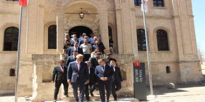 Bakan Ersoy, Cizre'de Tarihi Alanda İncelemelerde Bulundu