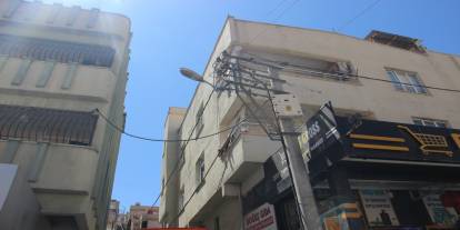 Elektrik Direğinde Dehşet Anları: Usta Yere Çakıldı