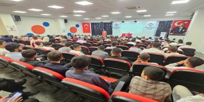 Silopi'de Mevlid-i Nebi Coşkusu: O Hafta Örnek Bir Konuyla Kutlandı