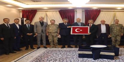Şırnak'ta Protokolden Anlamlı Veda: Emniyet Müdürü Büyükleblebici Uğurlandı