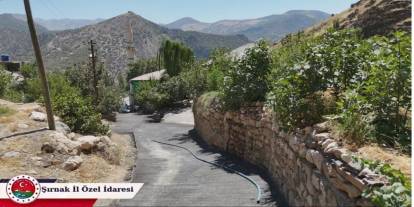 Şırnak’ta Köy İçi Yollar Betonla Güçleniyor