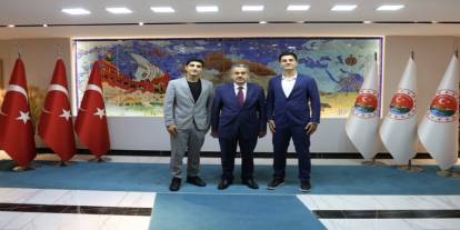Şırnak YKS Birincisi Ayetullah Uslu’dan Vali Birol Ekici’ye Ziyaret