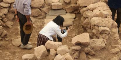 Bakan Ersoy açıkladı: Göbeklitepe'de insan heykeli bulundu