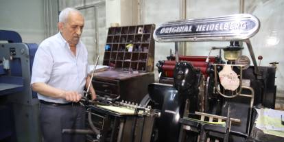 Mürekkep kokusu ve baskı makineleri arasında geçen bir ömür