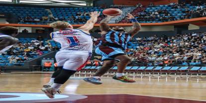 Trabzonspor Basketbol Sezonu Açtı: 18 Sayı Fark