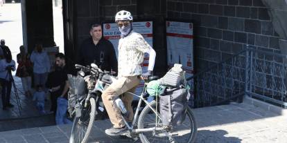 Doğum gününde pedal çevirmeye başladı: Hedef 12 bin kilometre uzaklıktaki Japonya