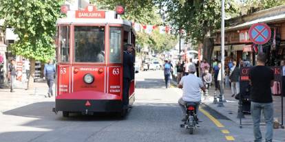 Şanlıurfa'da nostaljik tramvay hizmete girdi