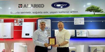 Alarko Carrier’den, Cizreli İş İnsanı Sipan Elçi’ye Plaket