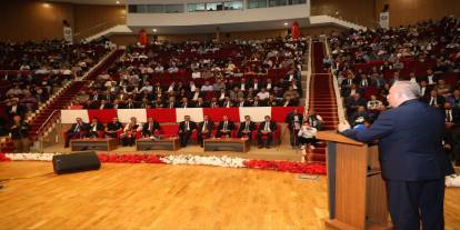 Şırnak’ta Prof. Dr. Mustafa Şentop’tan Gençlere Anlamlı Mesaj: “Değerlerle Yükselin”