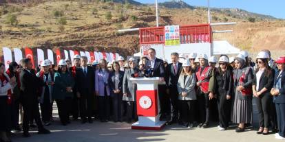 Bakan Bayraktar 73 kadın mühendisle Gabar’a çıkarma yaptı