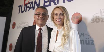 KKTC'nin yeni Cumhurbaşkanı'ndan zafer mitingi