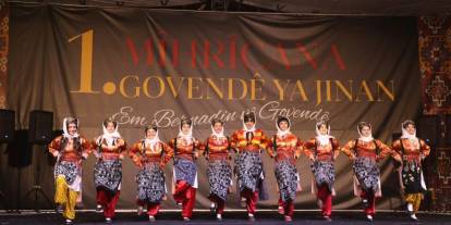 Cizre “1. Kadın Govend Festivali”  Halk oyunları ve Dengbêj Divanı ile sona erdi