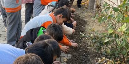 Konya'nın Ata tohumları Yüksekova'da toprakla buluştu