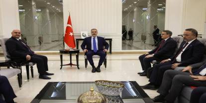 Bakan Fidan'dan Kritik Görüşme: O Cephe Lideriyle Bir Araya Geldi