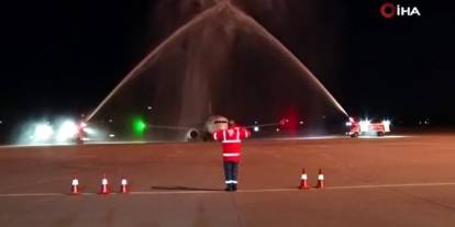 Süleymaniye'ye 2 buçuk yıl aradan sonra ilk Türk uçağı iniş yaptı