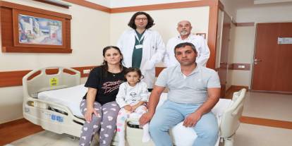 6 Yaşındaki Kız Şifayı Orada Buldu: Felçli Kolu Hareketlendi!