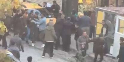 Cadde ortasında kavga