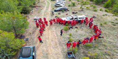 AKUT Ege ekipleri tatbikatlarla gönüllülerini her an göreve hazır hale getiriyor