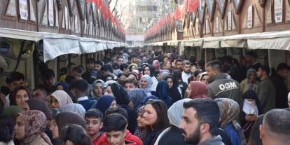 "Cezeri'nin izinde kardeşlik ruhuyla Türkiye Yüzyılı Cizre Kitap Fuarı” büyük ilgi gördü
