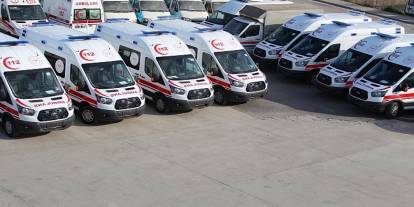 Şırnak’a tam donanımlı 11 ambulans tahsis edildi